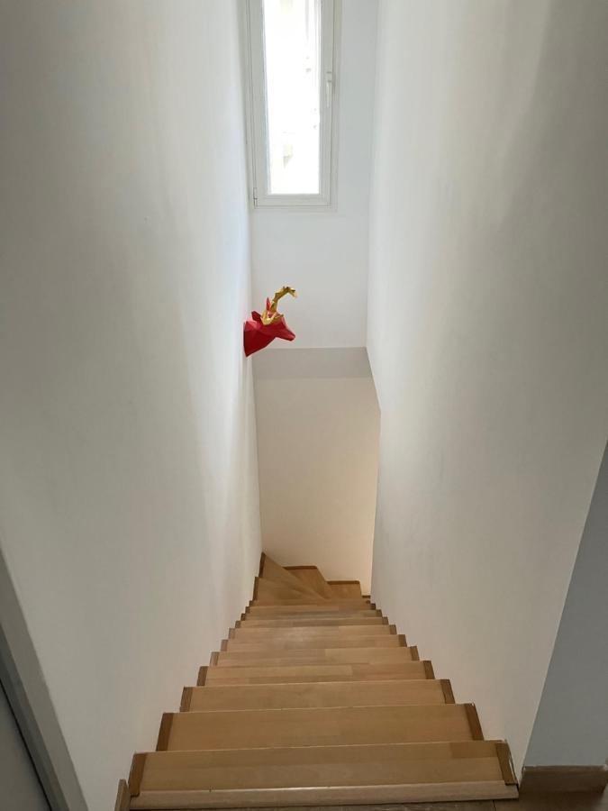 Ecu : Superbe Appartement Avec Exterieur Reims Exterior photo